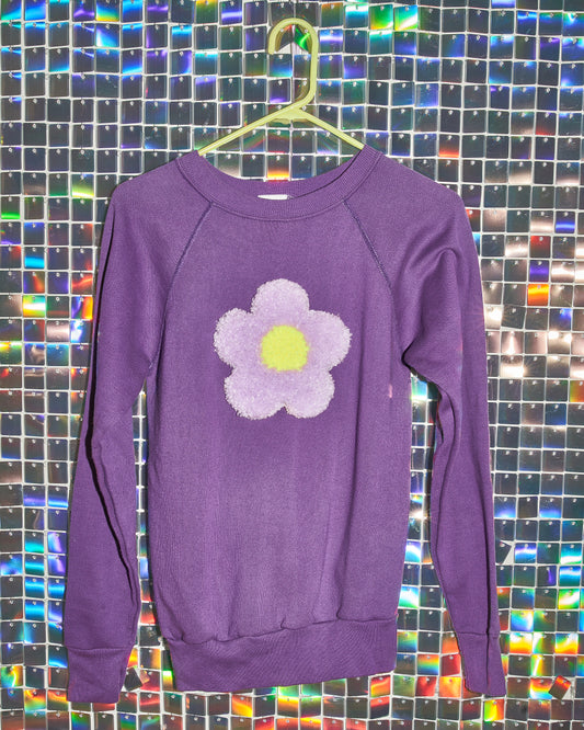 Tufted Flower Vintage Sweatshirt